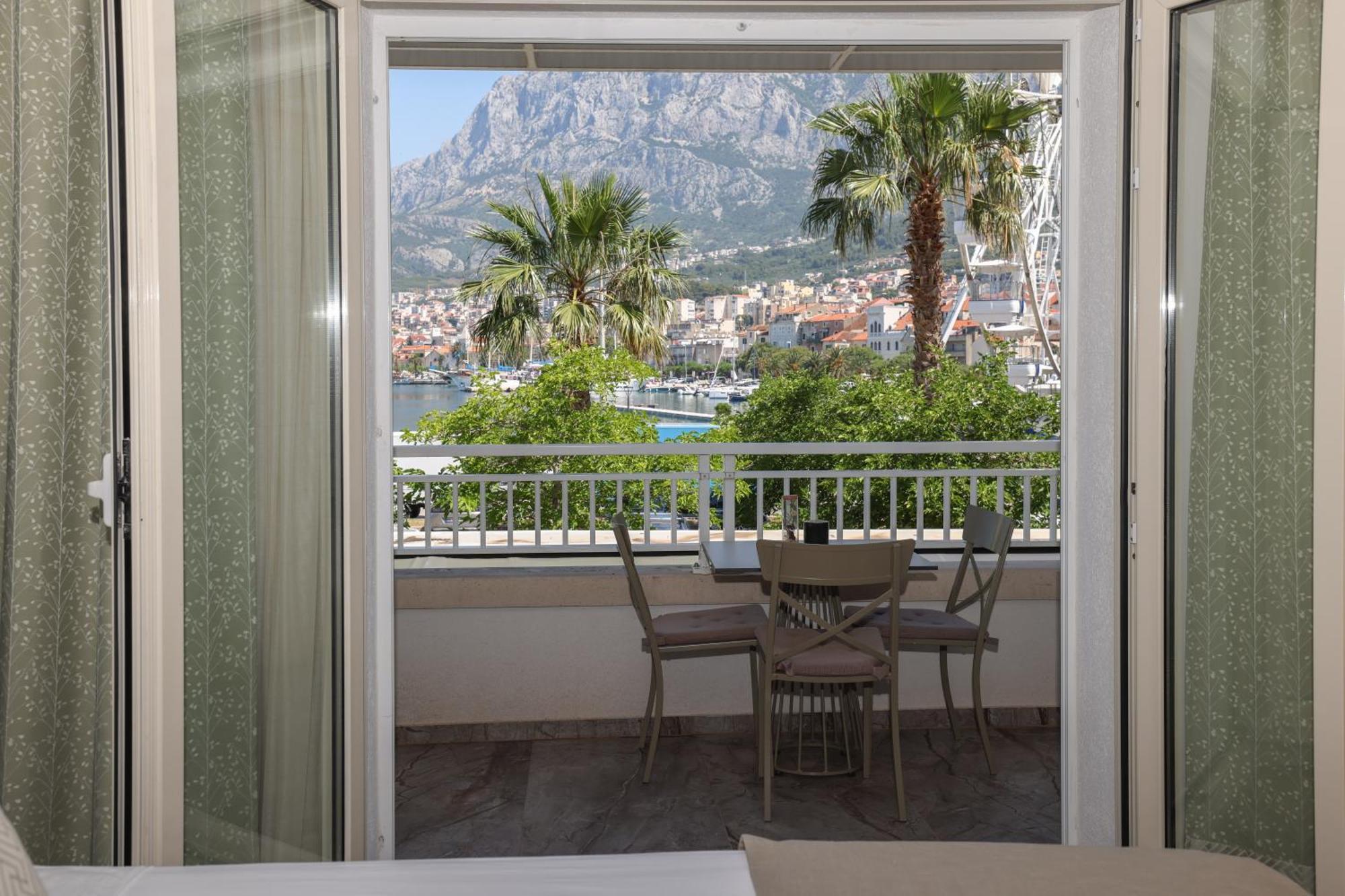 Makarska City Bay Studios Exterior photo